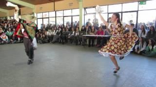 Pareja ganadora del Campeonato Comunal Escolar de cueca 2016,  Enseñanza Básica, Los Ángeles