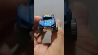 hot wheels.(1)