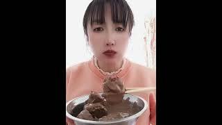 Relaxing ASMR eating sound natural loess edible clay only for clay lover's entertainment 🫰