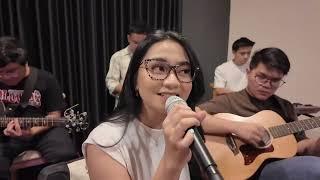 TAK DI TANGANKU - JUICY LUICY (COVER BY RATU AULIA & EKHSAN)