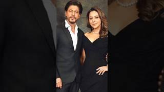 Sharukh Khan with family  wife Gauri Khan daughter Suhana Khan #sharukhkhan
