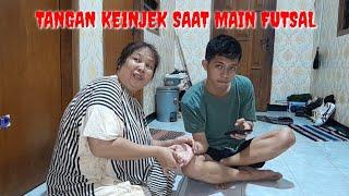 HANDS PLAYING FUTSAL | Traditional Massage | Mrs. Enung Urut