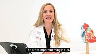 What lifestyle changes can menopausal women make to lower their cardiovascular risk?