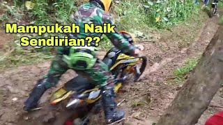 Bapak TNI nekad bawa KLX di tanjakan Extreme Trail adventure || Trabas lucu bikin ngakak ||