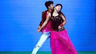 Phoolon Ke Khilne Ka Aankhon Se Milne Ka | Ft. Roni & Mahi | Romantic Dance