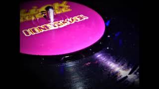 Honeysmack (live) then DJ Nick Dem Q Triple J Mix Up (1998)