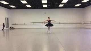 Sophia Lucia Age: 13 Pirouettes en Pointe