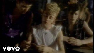 Stray Cats - (She's) Sexy & 17 (Official Music Video)