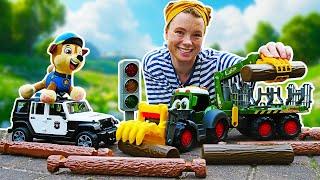 Spielzeug Video mit der Paw Patrol und Irene für Kinder. Wir wählen das passende Fahrzeug aus