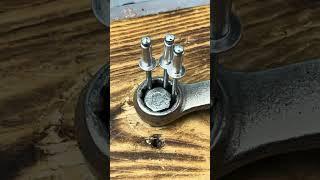 A clever fix that works when tools are missing#SmallTownBuild #CreativeFix #QuickSolution #DIYTools