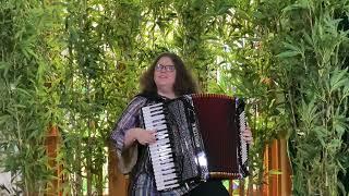 Bernadette - "Under the Boardwalk" for accordion