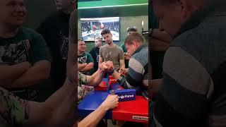 Вечное противостояние #armwrestling #армрестлинг #иркутск