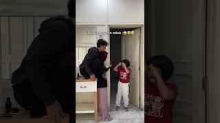 ADEK NGAGETIN KAKAK vs KAKAK NGAGETIN ADEK