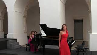 Jules Massenet Da Cendrillon - Kim-Lillian Strebel (soprano), Anastasia Gromoglasova (piano)