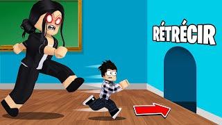 PETIT vs GÉANT École Roblox Obby !