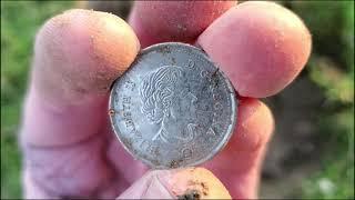 md-4030 metal detector coin hunt in the park