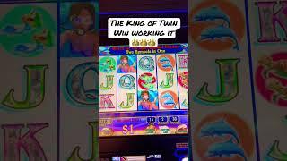 The King of Twin Win Slot Working It!  #slots #casinos #trend #casino #trending #slot
