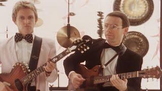 Andy Summers & Robert Fripp - I Advance Masked (Official Video)