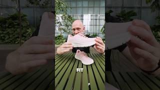 Skechers Arch Fit Sneaker Review by Podiatrist Elliott Yeldham - Is this shoe GOOD for knee pain?