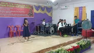 Bill, rafael, isabel main lagu ciptaan sendiri