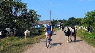 Relax with Her Simple Village Life: Blueberries, Cooking & Grandma Care