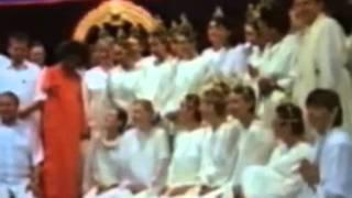 Sathya Sai Baba - Healing and Materialization