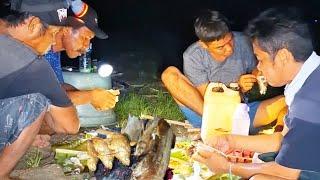 BERBURU IKAN DI MALAM HARI DAN MENIKMATI HASIL TANGKAPAN DI DANAU TEMPE