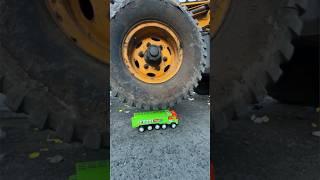 Jcb front wheel rotate and damage big truck #shrots