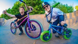 MINI BMX VS BMX GAME OF BIKE!