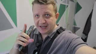 Надоело жить на лавке, ищет новое жилье в заброшках! Проиграл всё на ставках!