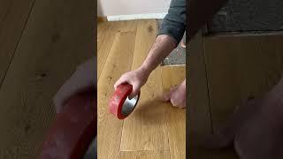 Parkett reparieren/ Parkett ausbessern austauschen/ Parkett verlegen kleben/ Parkett sägen/ Eiche