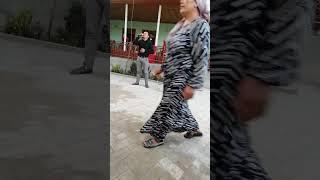 1995 lardi toyida Nizomiddin Oxunov