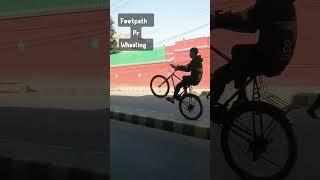 Footpath pr one wheeling #viralvideo #foryourpage #foryourpage #viralvideo#subscribe  #whelling