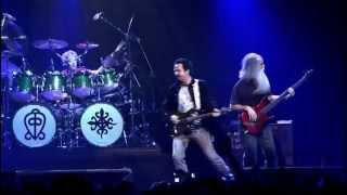 Toto - Falling in Between (Live in Paris 2007)