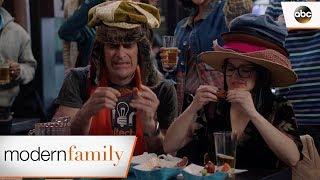 Phil and Alex Win Hot Wing Trivia – Modern Family