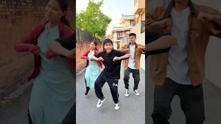 Billi Na Dance Kia  | Aayush & Abhay #momsons #comedy #funny #viral