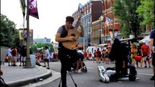Tom Ward, guitar artist's street performance in Ottawa 3