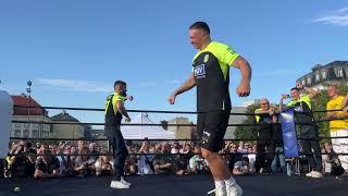 Oleksandr Usyk dancing | Taniec Usyka na treningu medialnym ;-) #UsykDubois