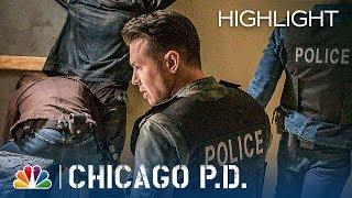 Ruzek and Antonio Fight - Chicago PD (Episode Highlight)