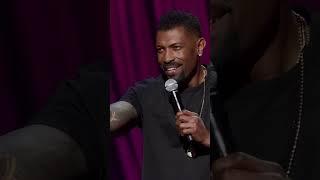 Deon Cole - Eating With Whites vs. Blacks 