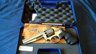 Smith and Wesson 986 9mm Revolver Unboxing and Review