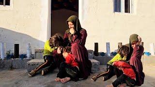 The widowed mother and hardships and sorrow in the cold mountains