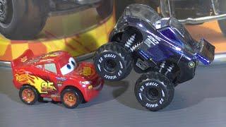 Disney Cars 3 Mini Racers Race\Corrida de mini carros da Disney Cars 3\video for kids