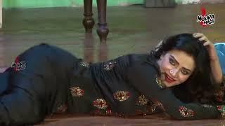 LUTI PUTI GAYI   BEAUTIFUL MUJRA DANCE BY FEROZA  MUJRA MASTI