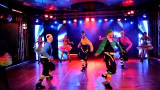 Дмитрий Капустин - let me entertain you