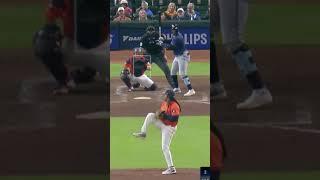 Framber Valdez CG: 50% whiff curve, 95 mph sinker, 40% CH whiff in 83 pitches. #Astros #MLB