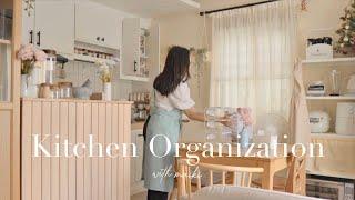 Small Kitchen Organization  | Organize With Me 🪄