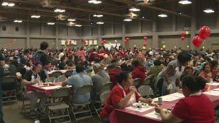 'We should offer hope': As H-E-B marks 30th Feast of Sharing, so does this volunteer