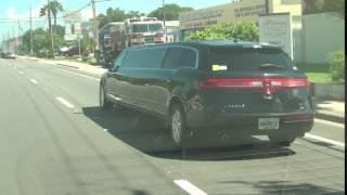 Lincoln Stretch Limo