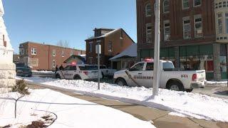 Quincy Police surround building on State Street